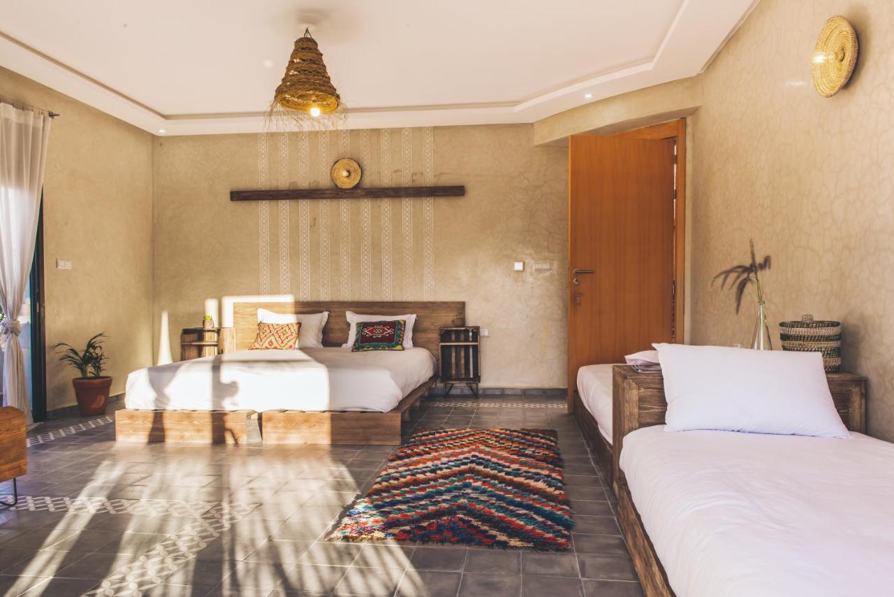 The Yogi Surfer Hotel Taghazout Exterior photo