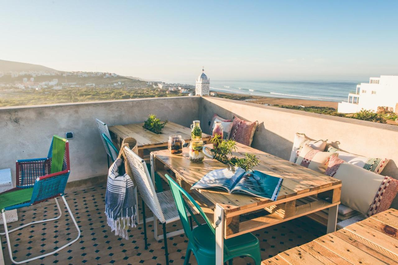 The Yogi Surfer Hotel Taghazout Exterior photo